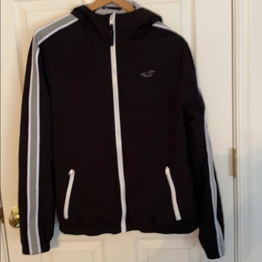 Hollister medium black windbreaker.